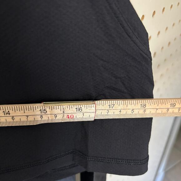 Lululemon Muscle Love Crop Tank *Tough Black-  8 - Picture 5 of 6